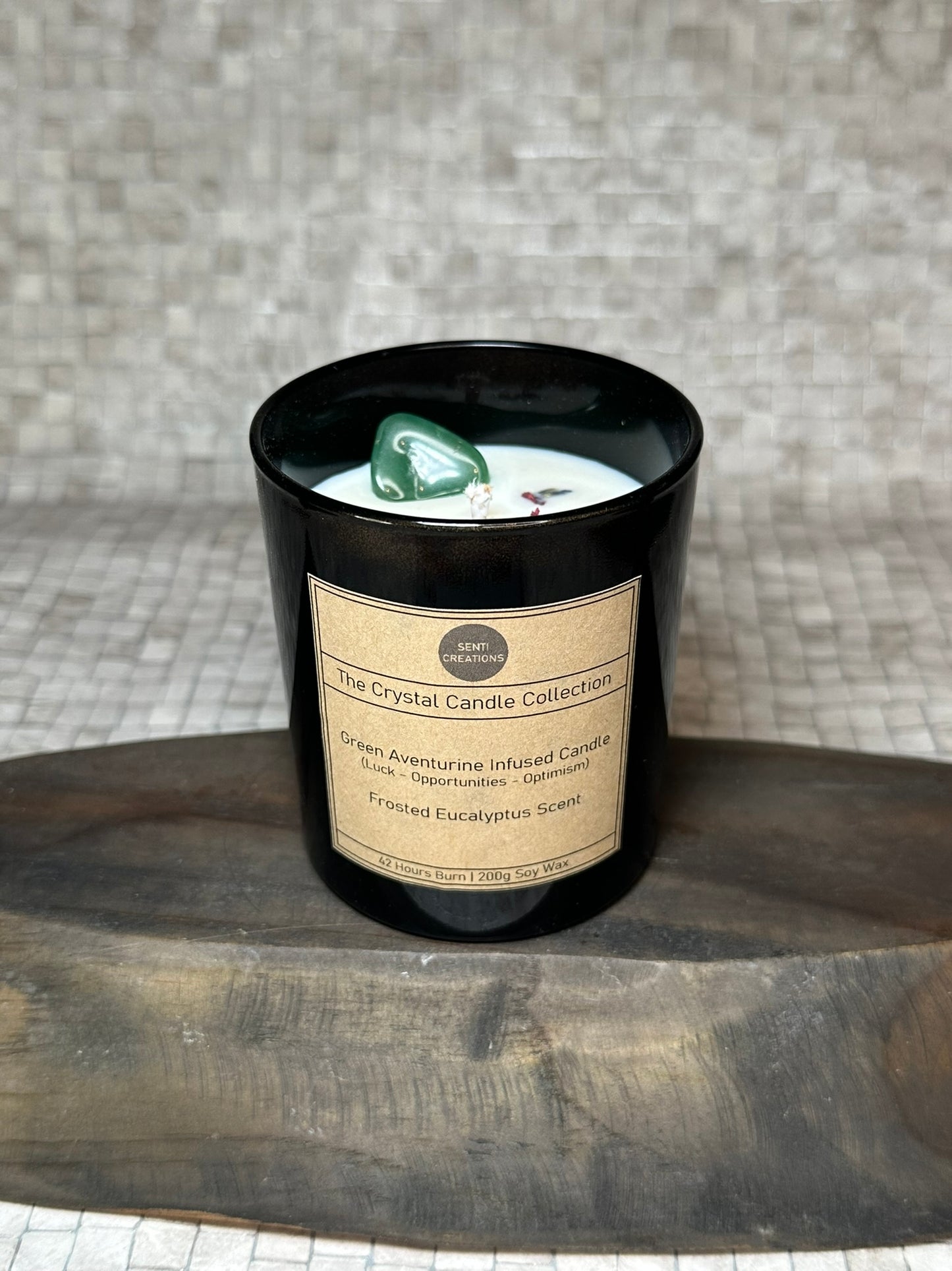 Green Aventurine Infused crystal candle - Frosted Eucalyptus Scent (200g)