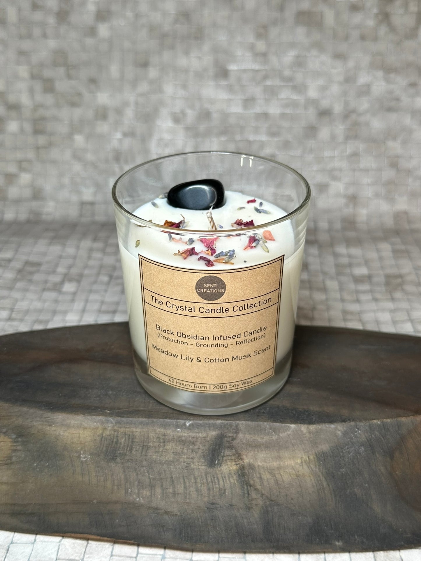 Black Obsidian Infused crystal candle - Meadow Lily & Cotton Musk Scent (200g)