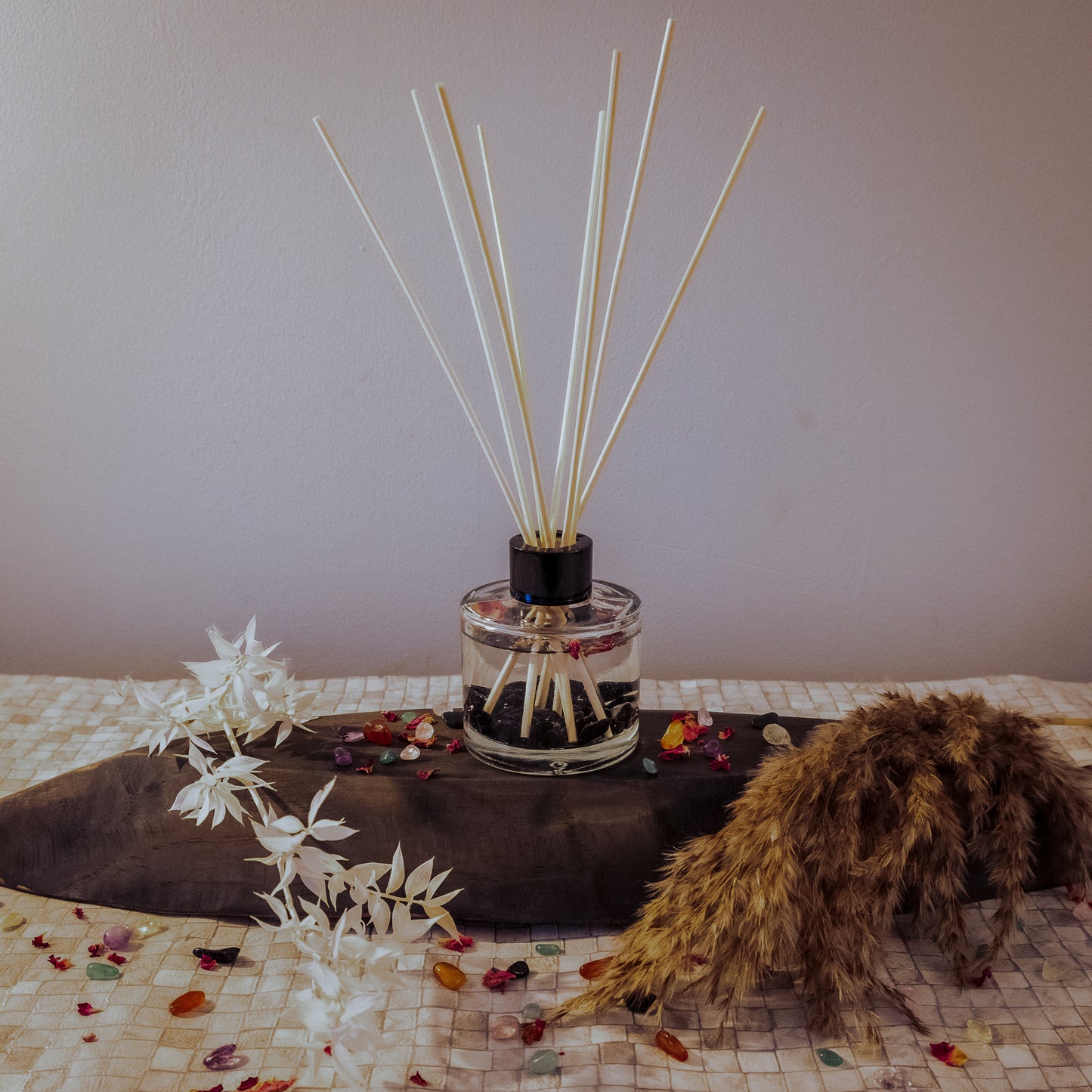 Black Obsidian Crystal Infused Reed Diffusers - Meadow Lily & Cotton Musk (100ml)