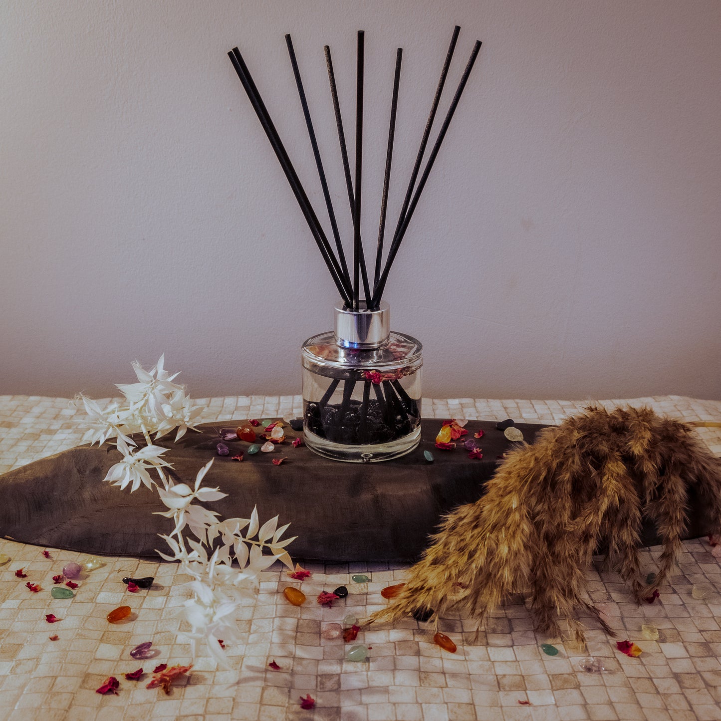 Black Obsidian Crystal Infused Reed Diffusers - Meadow Lily & Cotton Musk (100ml)