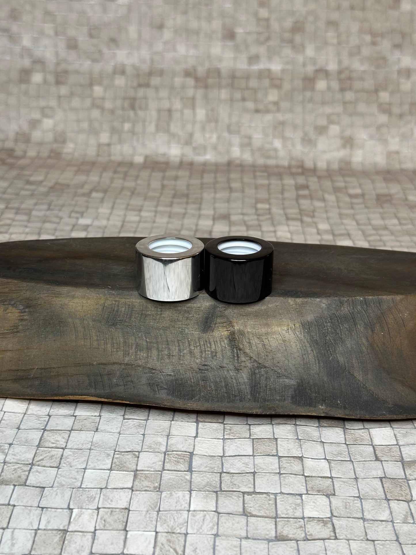 Black Obsidian Crystal Infused Reed Diffusers - Meadow Lily & Cotton Musk (100ml)