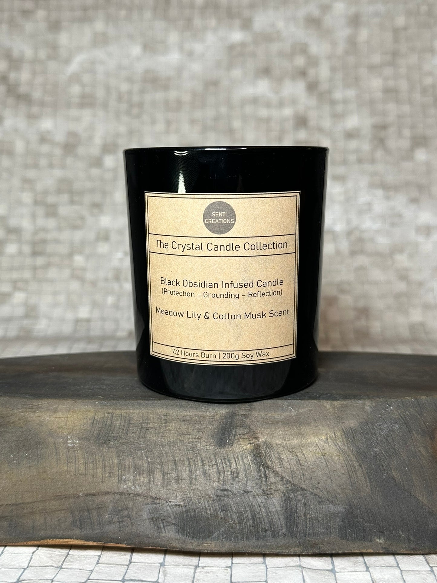 Black Obsidian Infused crystal candle - Meadow Lily & Cotton Musk Scent (200g)