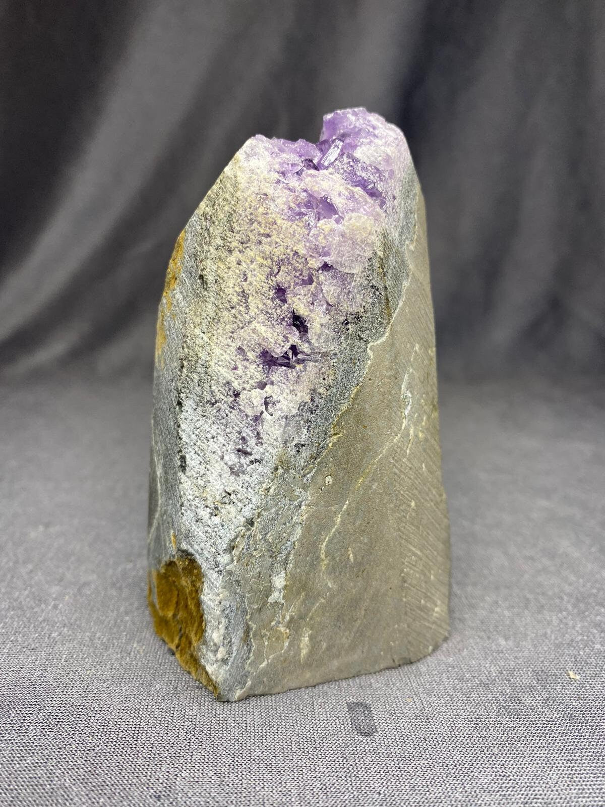 Black/purple Amethyst 553g